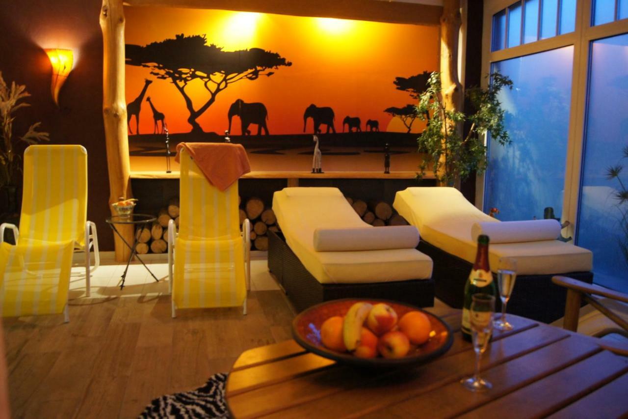 Leinefelde-Worbis Hotel "Drei Rosen" Ohg Regina & Hans - Peter Fassbinder מראה חיצוני תמונה